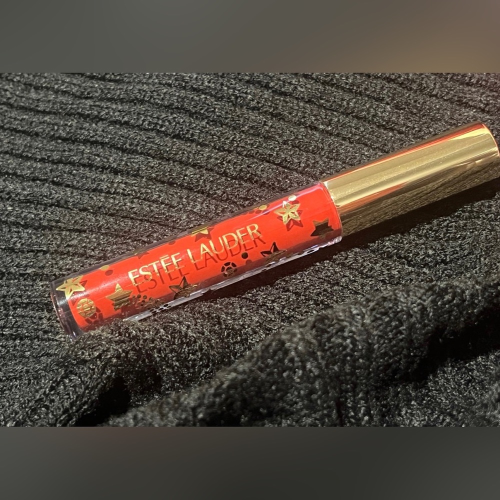 NEW Estée Lauder limited edition lip gloss